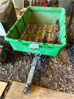 John Deere 10P Yard Wagon