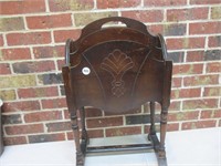 2 Sided Vintage Magazine Rack