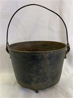 Antique Cast Iron Kettle w/ Handle