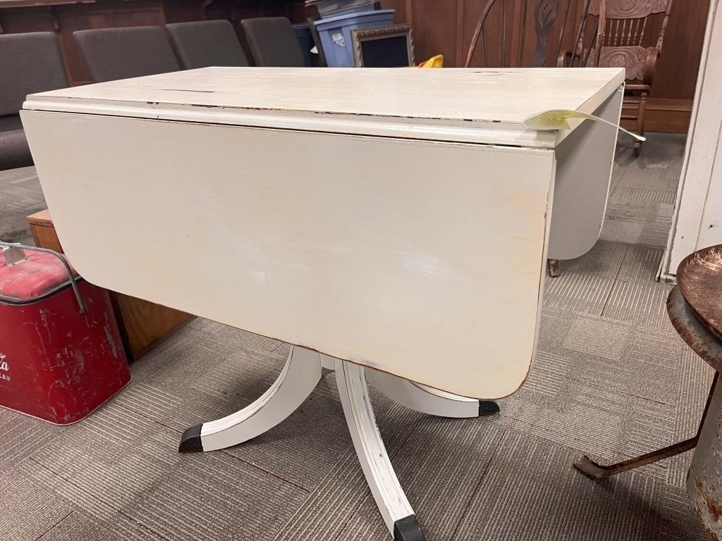 WHITE DROP LEAF TABLE 44INX36INX30IN TALL