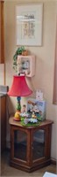 Small Curio, Lamp, Wall Art, Figurines