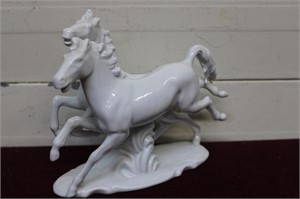 Wallendorf Porcelain Horse Figurine