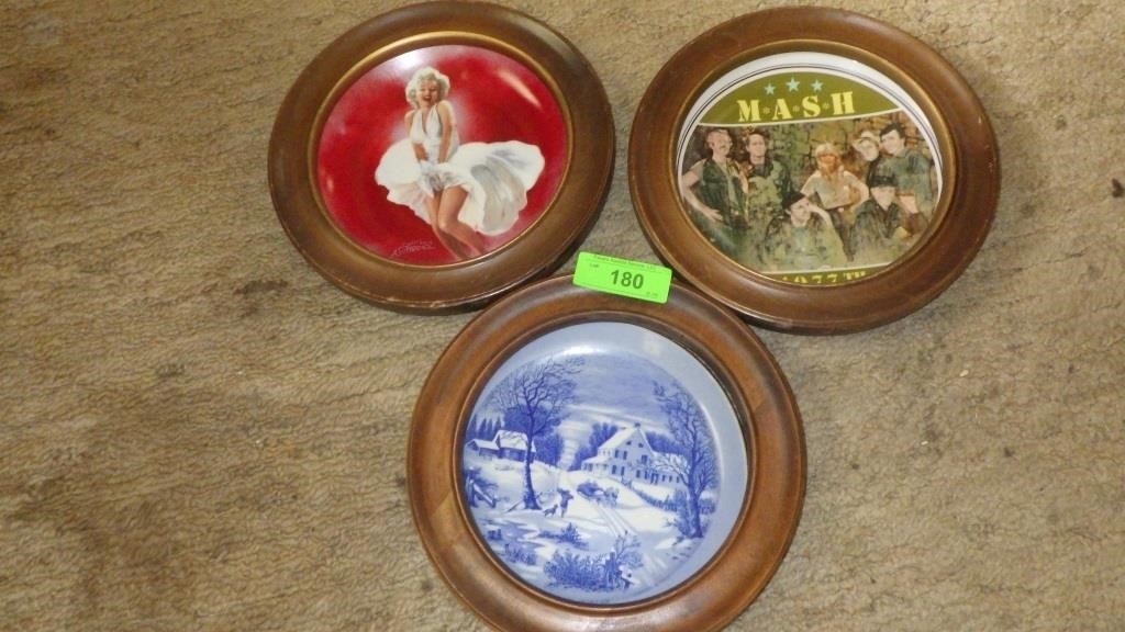 COLLECTOR PLATES- MARILYN MONROE, MASH & BLUE >>>