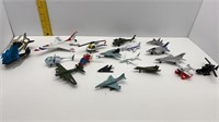 19 PC MILITARY & COMMERCIAL DIE CAST PLANES