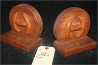 SOLID WOOD BOOKENDS