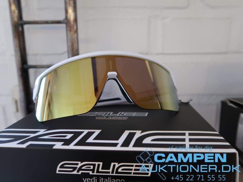 afslappet fintælling Sada Cykel solbriller. Mrk Salice, Italia | Campen Auktioner A/S