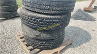 285/75R24.5 tires with rims (4)