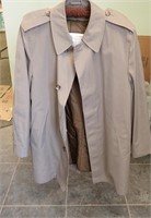 MEN'S LONDON FOG OVERCOAT W/ZIP OUT LINER,