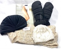 Women's Scarf, Gloves & Hat Lot