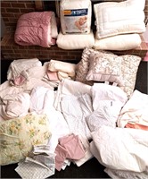 LOT ASSORTED BEDDING LINENS SHEETS COMFORTER LOT