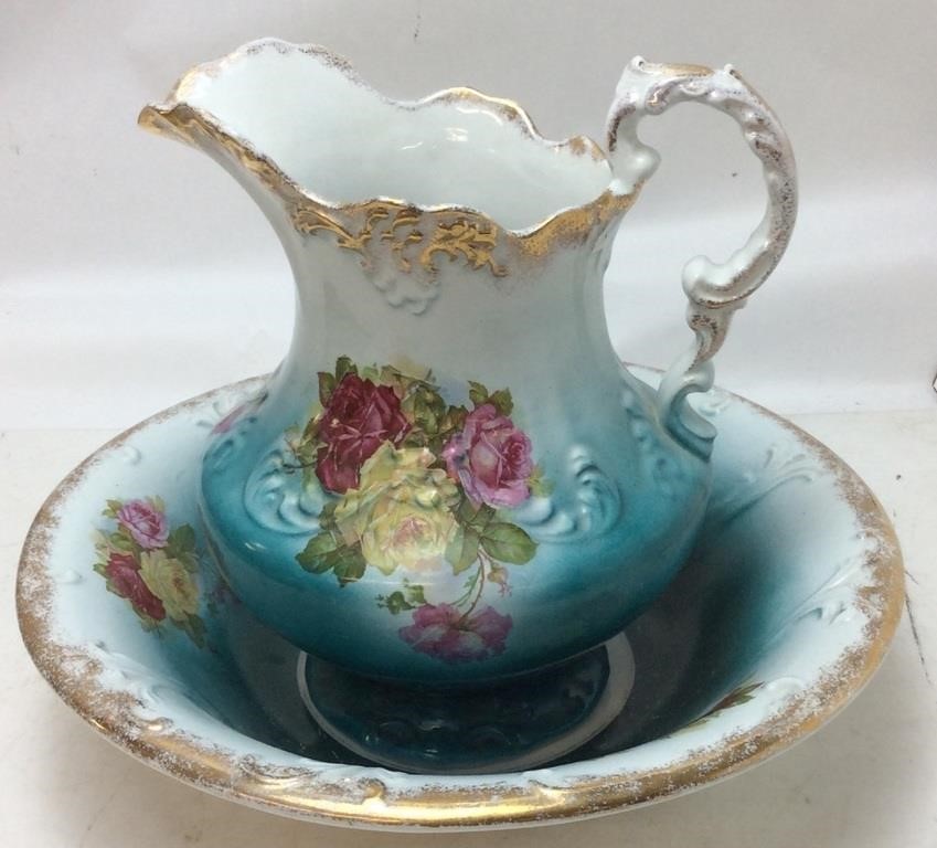 ANTIQUE WASH BOWL & PITCHER ROYAL CHINA  ROSES