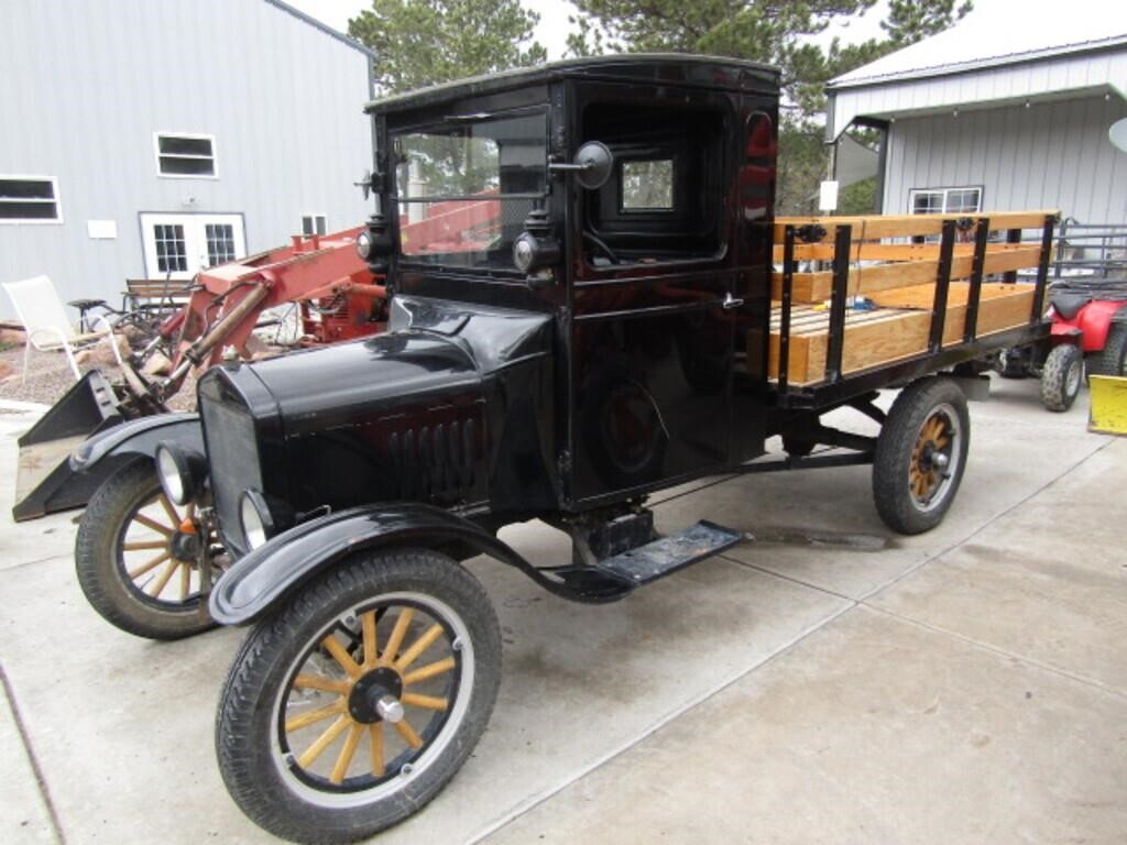 1925 Ford Model TT (One Ton) Truck