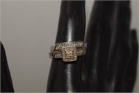 18K Wedding Ring Set w/ Diamonds   Sz 7