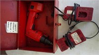 Milwaukee 12v drill, works