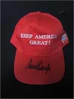 Donald Trump KAG signed Hat w/Coa