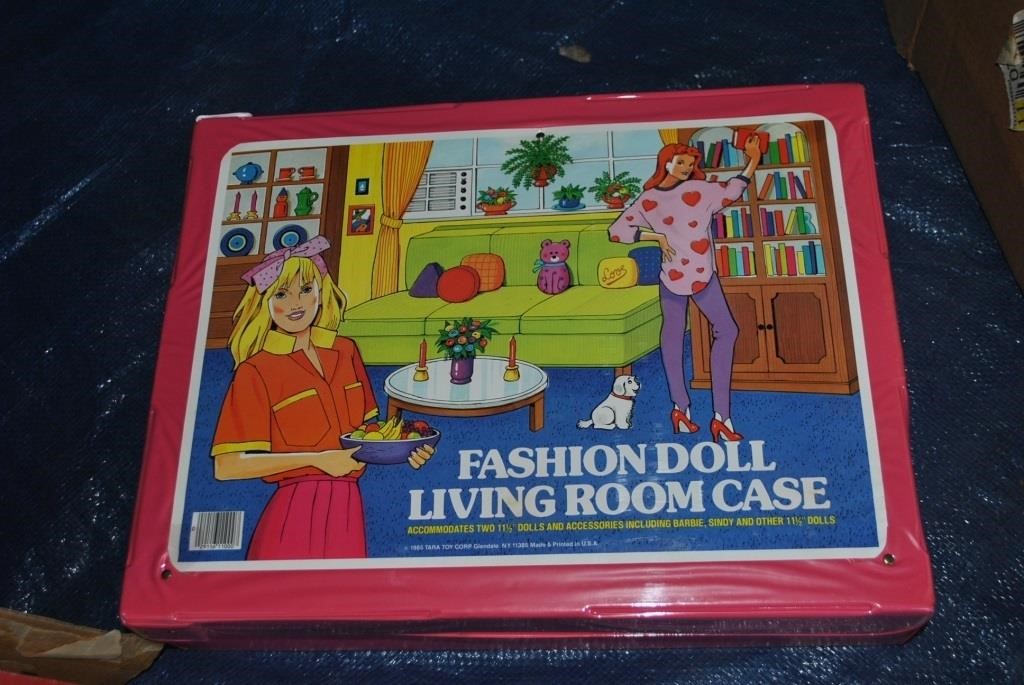 1985 Fashion Doll Living Room case