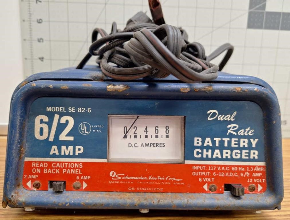 Schumacher electric 6/2 Amp battery charger dual