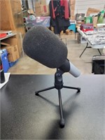 Audio Technica microphone atr2100