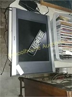 Toshiba 15" LCD tv. W/ remote(no stand)