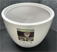 New, Lightweight 14” Citadel Planter in White