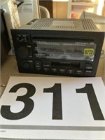 Oldsmobile radio cassette and cd