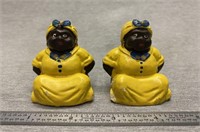 Vintage Mammy Salt and Pepper Shakers