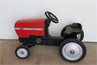CASE 7250 PEDAL TRACTOR