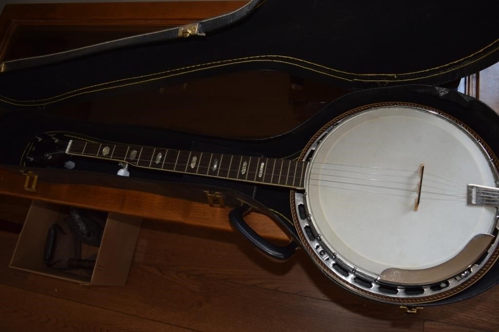 Lotus 5 String Banjo with Case