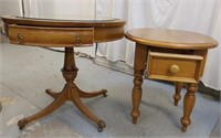2 ACCENT TABLES WITH DRAWERS