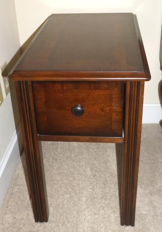 narrow cherry finish side table w drawer