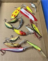 12 Crank Baits & 2 Spoons