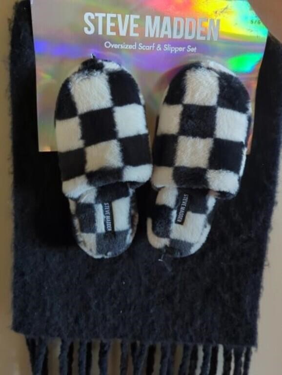 New raceway theme slippers and over sized scarf