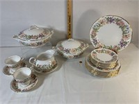 Royal Albert Country Lane 26 Pieces