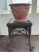 Flower Pot, Table