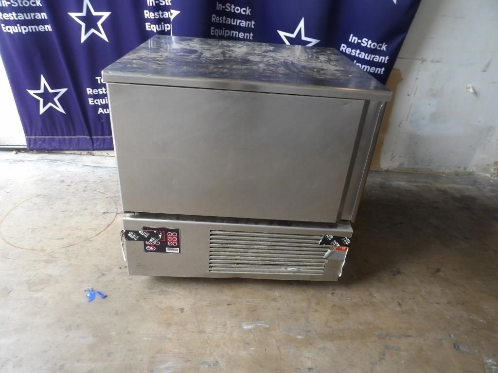 Piper 33" Undercounter Blast Chiller / Shock Free