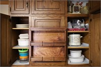 CONTENTS OF CABINET - LIDDED STORAGE BOWLS, CEREAL