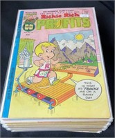 Comics - 25 old Richie Rich comics - cardboard and