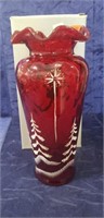 (1) Fenton Vase w/ Box