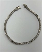 Natural diamond bracelet set in 925 silver