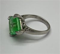 Natural emerald 10x10mm set in 925 silver ring