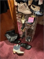 Shoe organizer, shoes