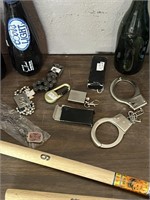 COLLECTION OF MISC KEYCHAINS, KNIVES, ELVIS, BOTTE