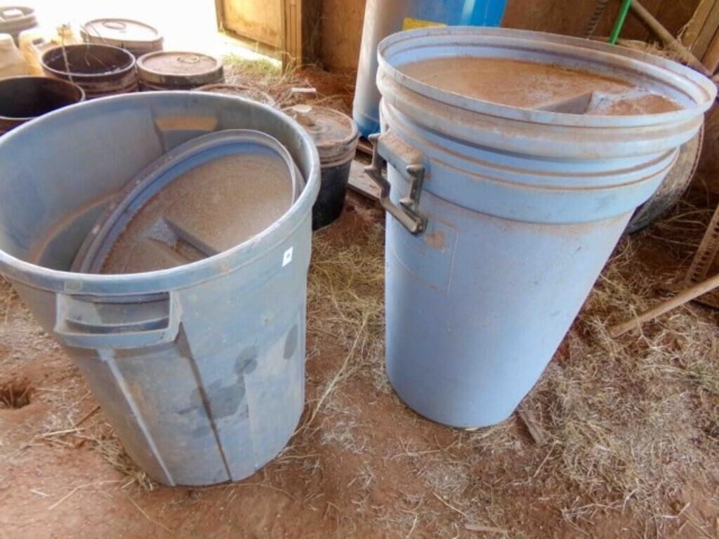 2 PLASTIC TRASH CANS