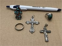 5 pieces, crosses & rings, believed all sterling