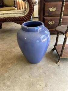 Porcelain Large Vase/pot