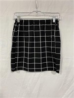 WOMENS SMALL SKIRT WITH SLIT BLACK WITH WHITE