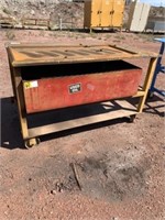 STEEL TABLE ON WHEELS WITH OIL TRAP