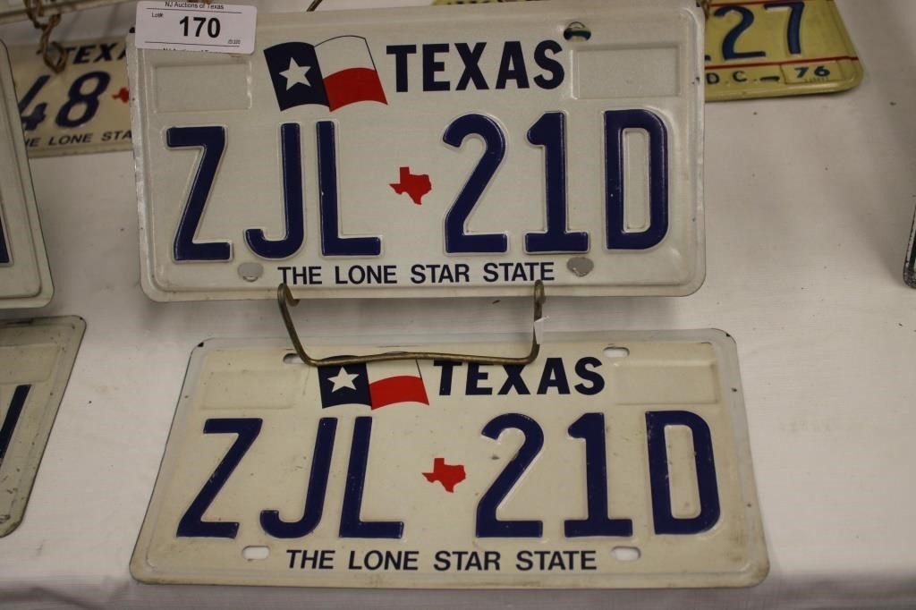 FRONT AND BACK TEXAS LICENSE PLATES