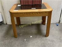 CONTEMPORARY OAK END TABLE