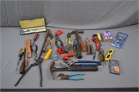 93: Flat of assorted hand tools